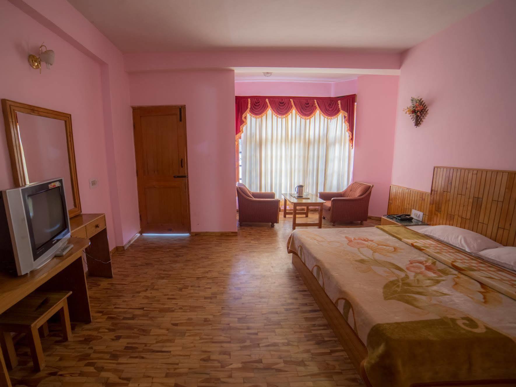 Hotel Satkar Residency Manāli Exterior foto